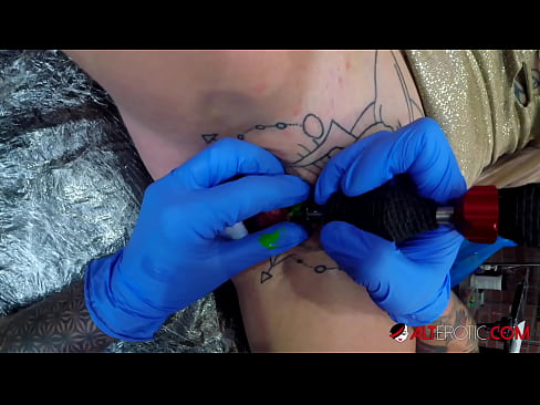 ❤️ Extremely tattooed hottie Sully Savage got a tattoo on her clitoris ️❌ Fucking at porn en-us.hdpornpics.ru ❌️❤
