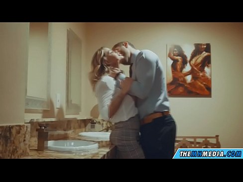 ❤️ When a busty blonde seduces you in a public restroom ️❌ Fucking at porn en-us.hdpornpics.ru ❌️❤